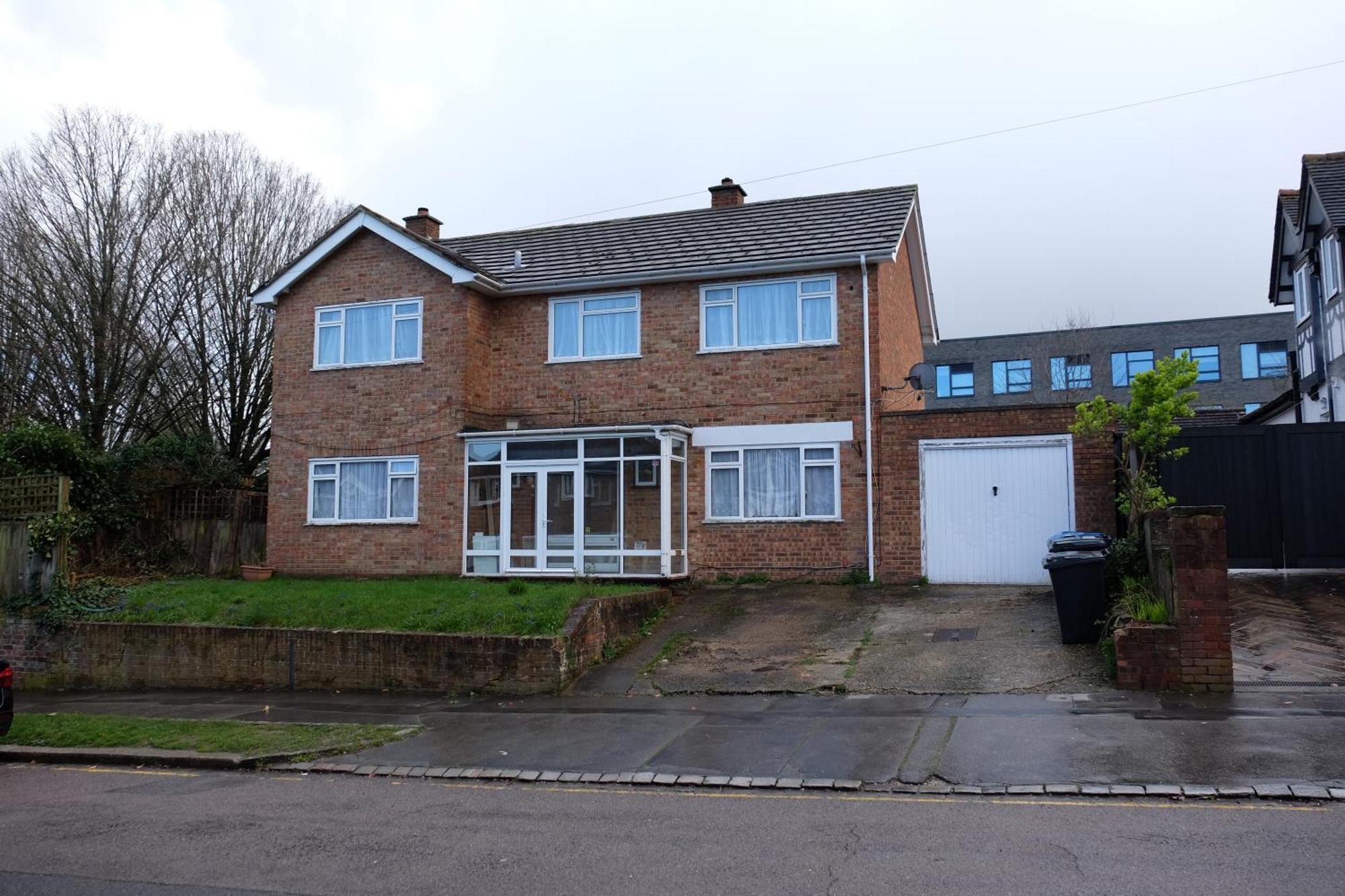 Many Worlds Meet - Eurostar, Wimbledon 30 Mins, Central London, Gatwick 15 Mins - Spacious, Sleeps Up To 16 Plus Cot - Free Wifi, Parking - Next To Lloyd Park, Great For Families, Walkers, Relocators - Ideal For Contractors Croydon Dış mekan fotoğraf
